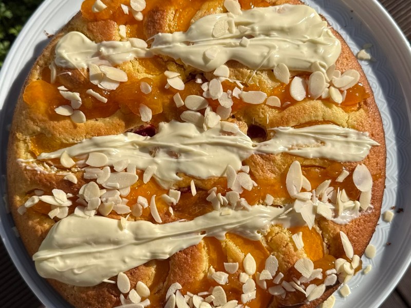 Bolo de Amêndoa, Laranja, Pêssego e Framboesa – rápido, fácil e muito&nbsp;bom
